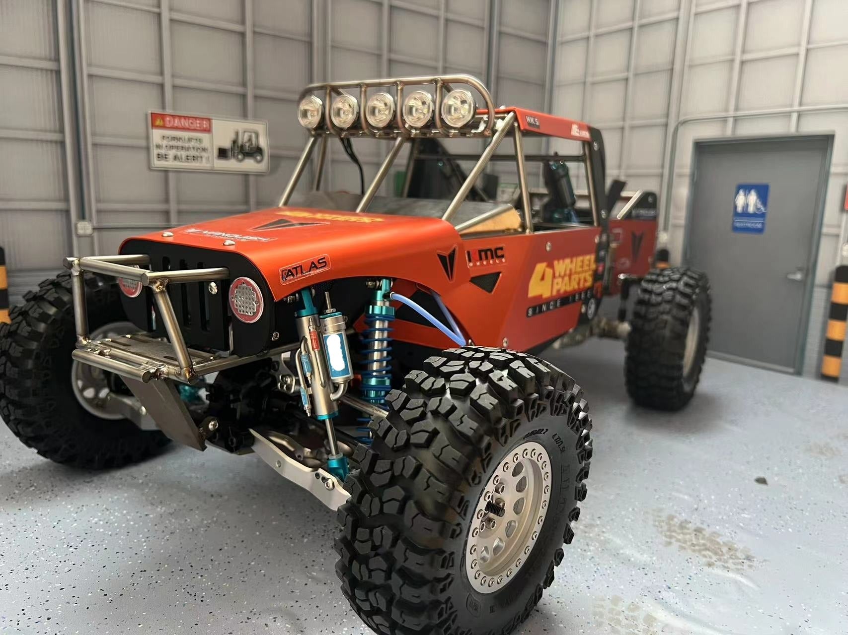 Orange 1/10 ultra4 titanium cage