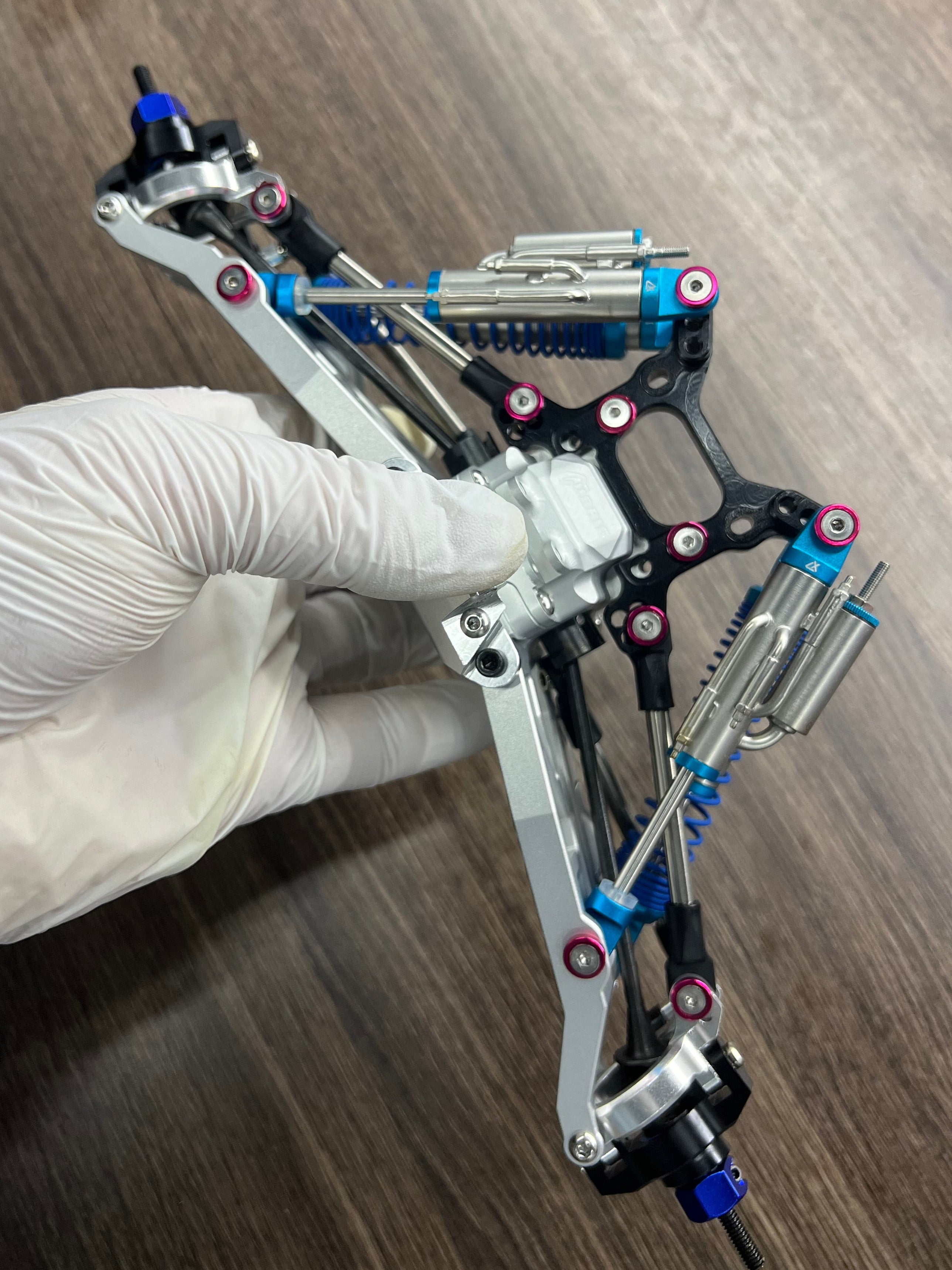 1/10 YETI front independent suspension