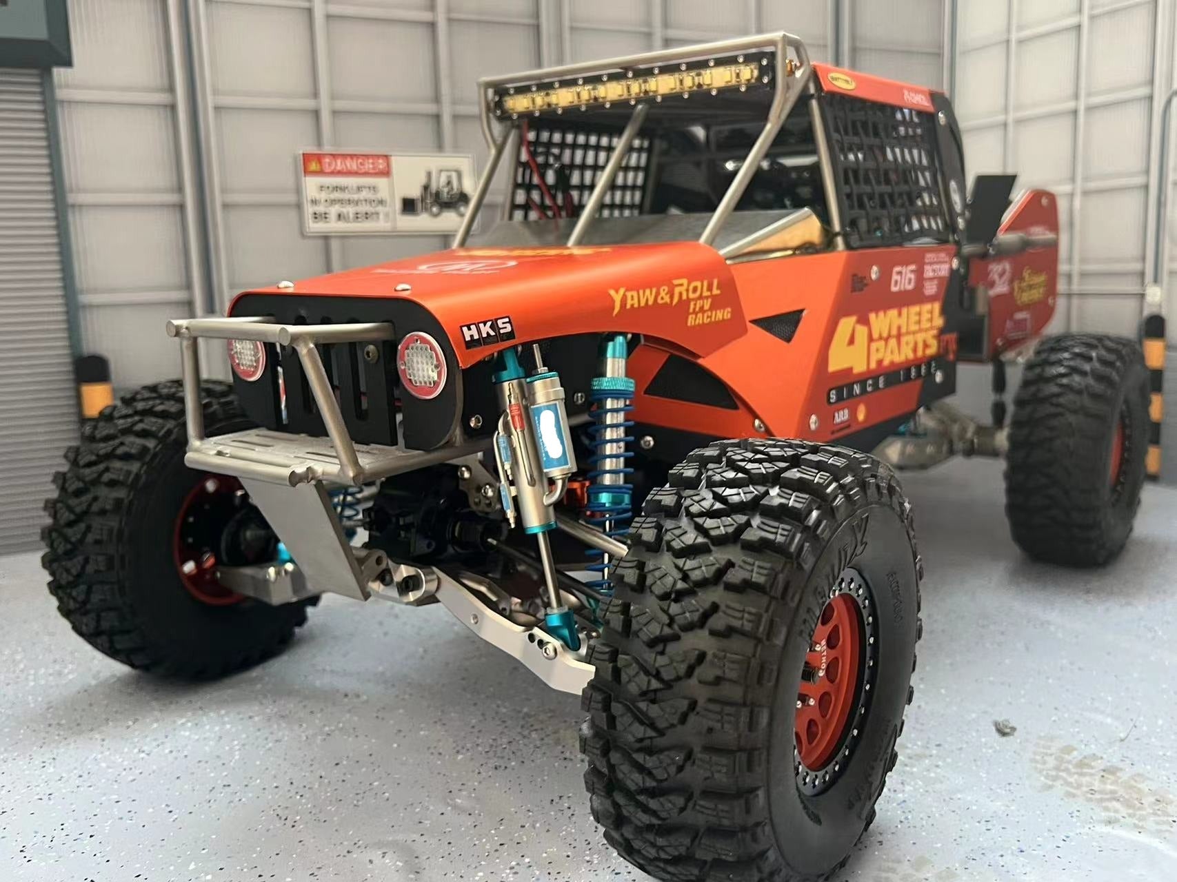 Orange 1/10 ultra4 titanium cage