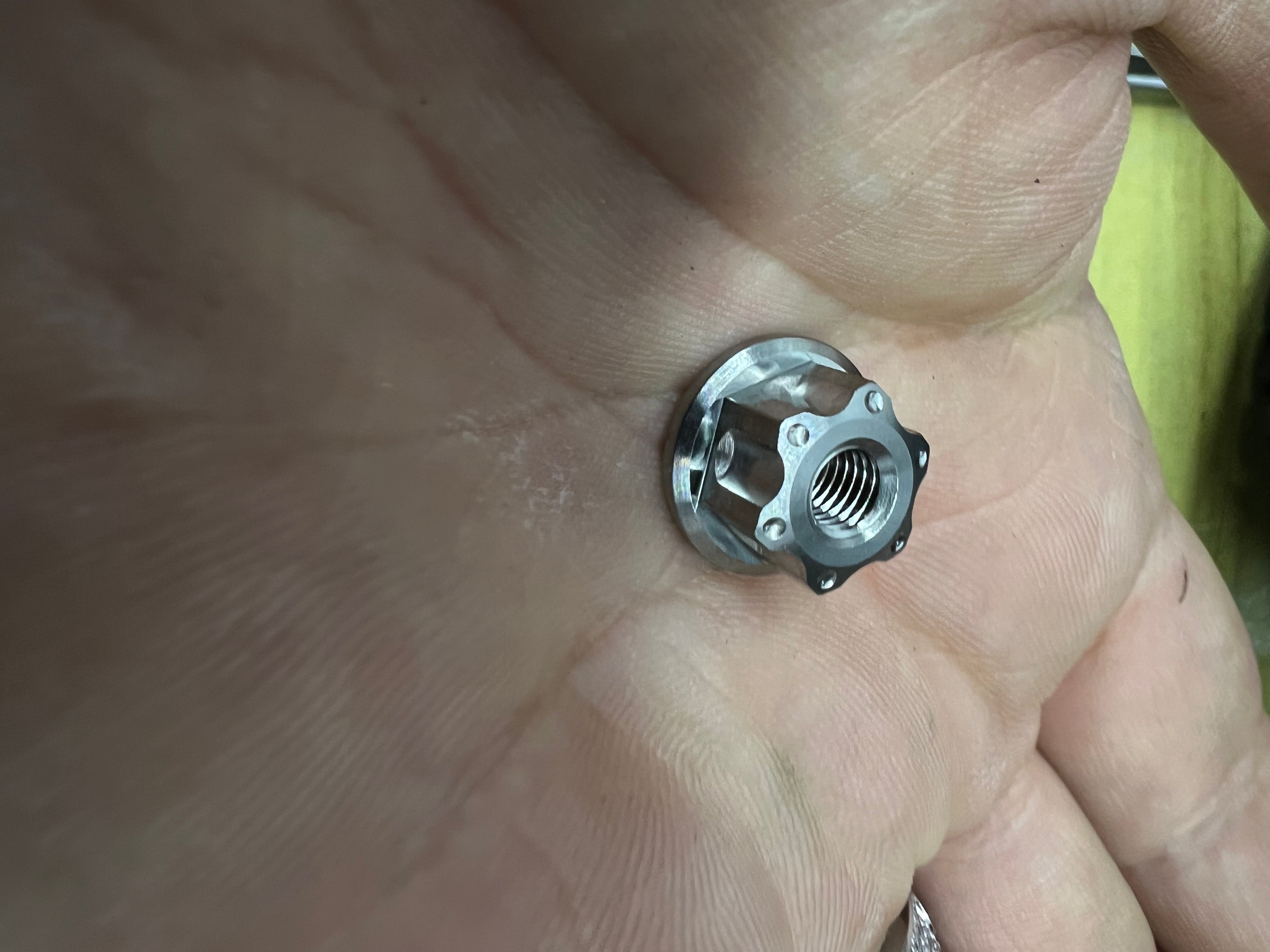 UDR titanium alloy metal screw