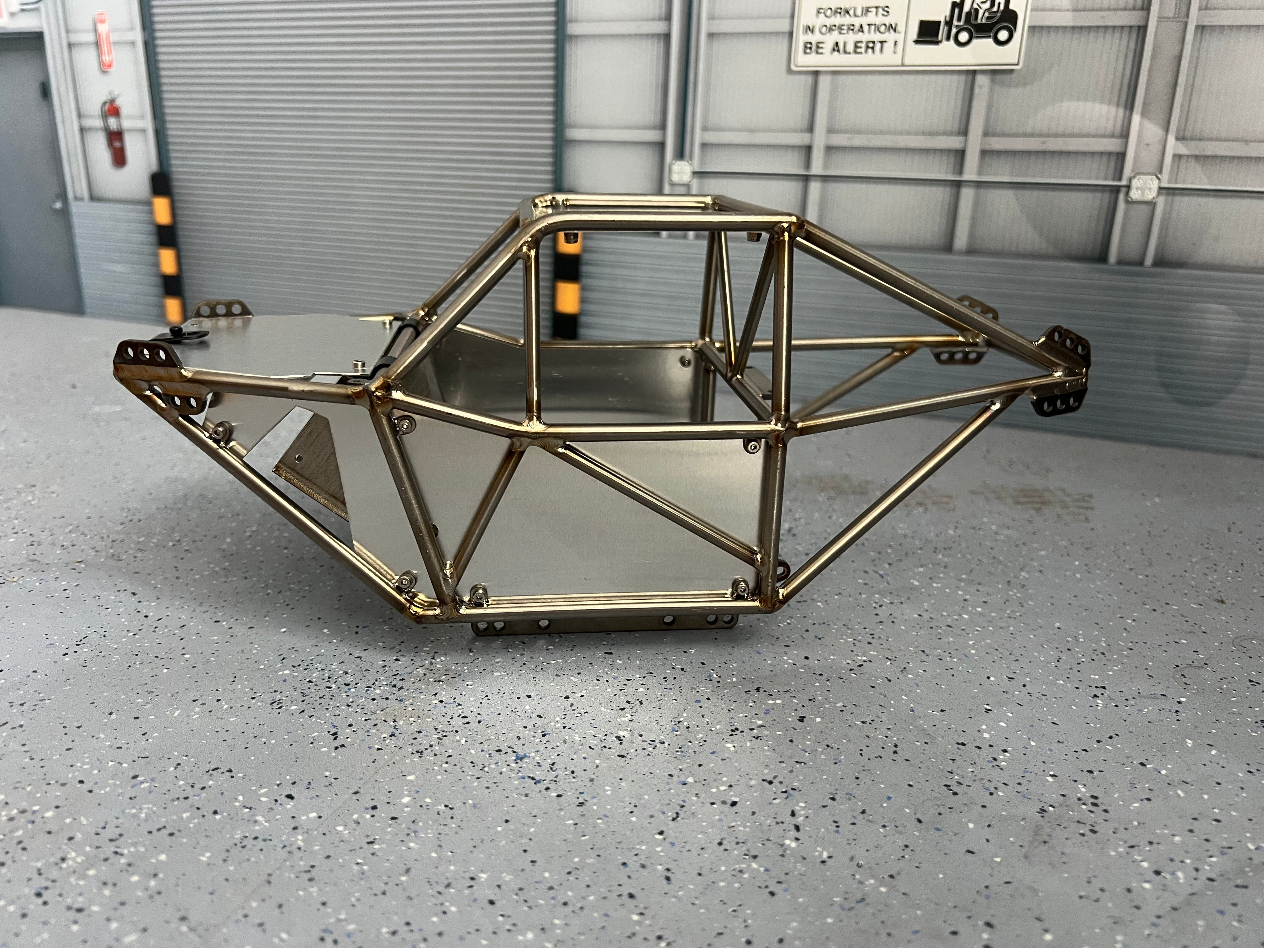 1/10 Scx10/capra Rock Rover Titanium Alloy Cage