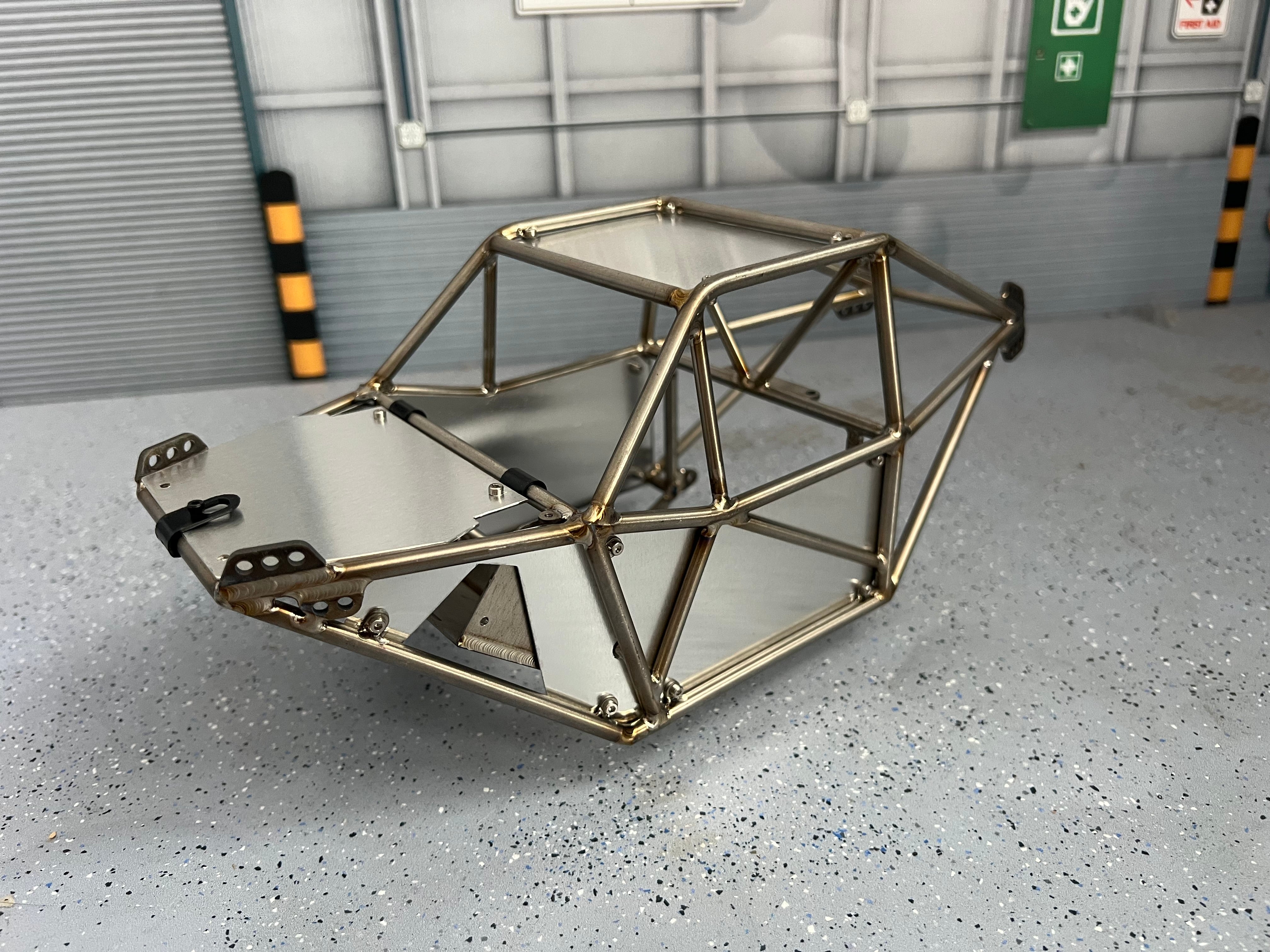 1/10 Scx10/capra Rock Rover Titanium Alloy Cage