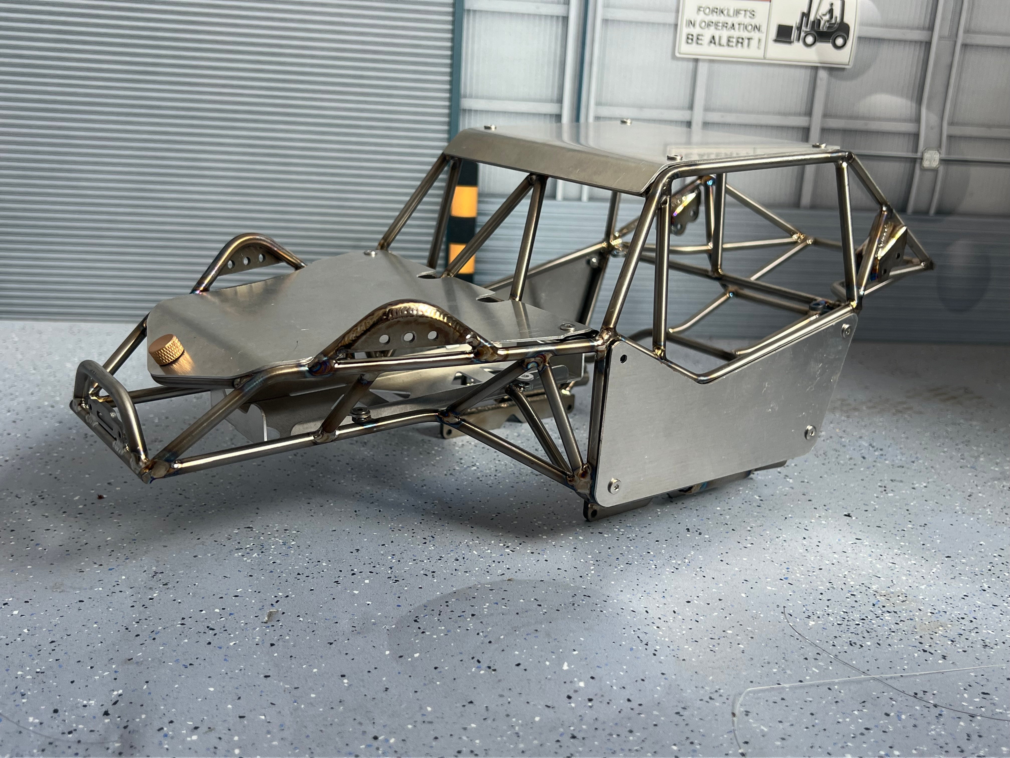 1/8 AXP8 Gilamon Titanium Cage Climbing Car