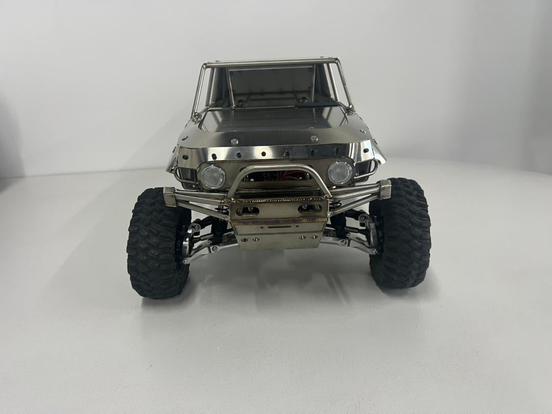 Handcrafted all-metal roll cage for FJ Cruiser, fully customized for the entire vehicle.