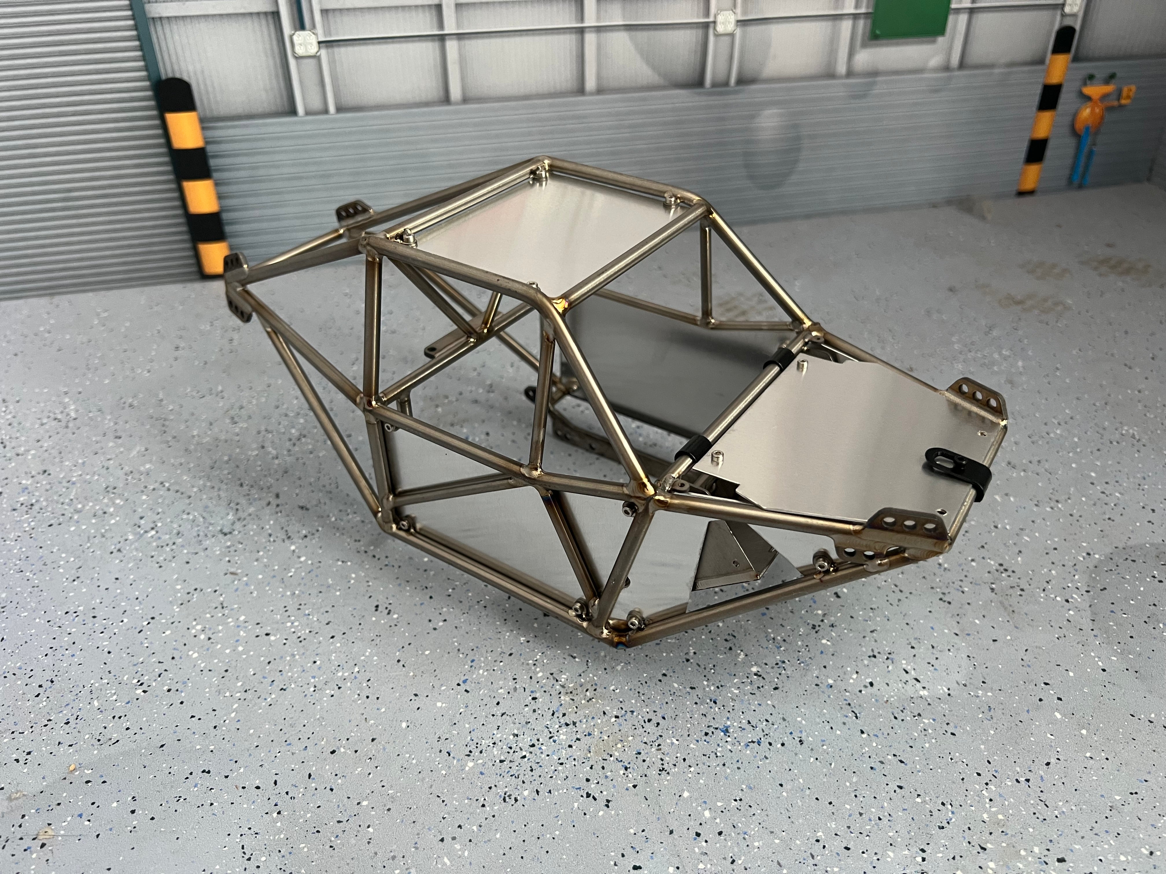 1/10 Scx10/capra Rock Rover Titanium Alloy Cage