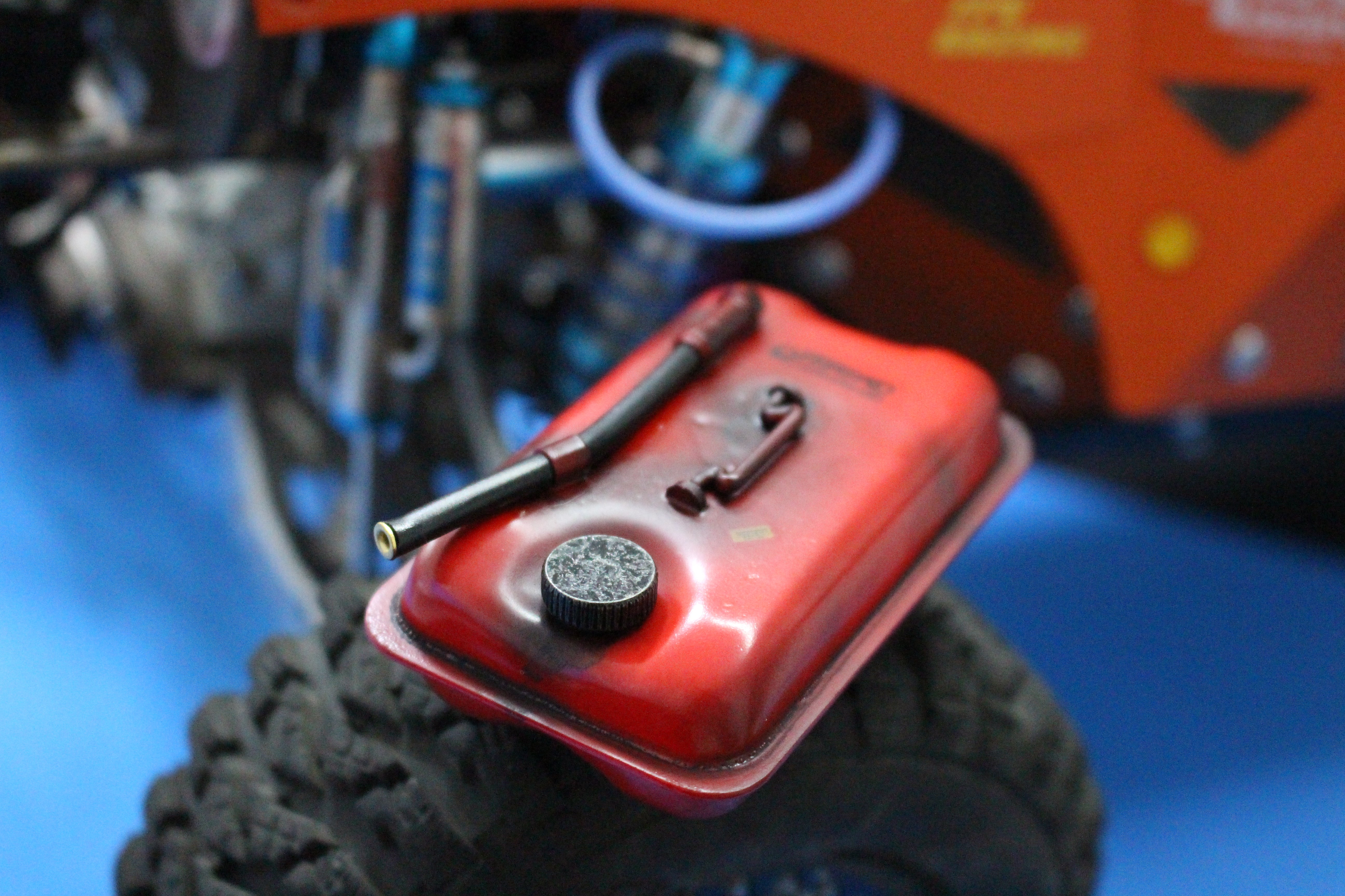 1/10 simulation climbing car handmade product oil drum mood film